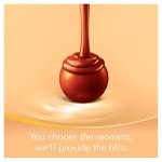 Lindt Lindor Assorted Chocolate Truffles Gift Box | Large (Approx 42 Truffles) 525 g | A selection of Finest Lindor Truffles with a smooth melting filling, Large - Image 3